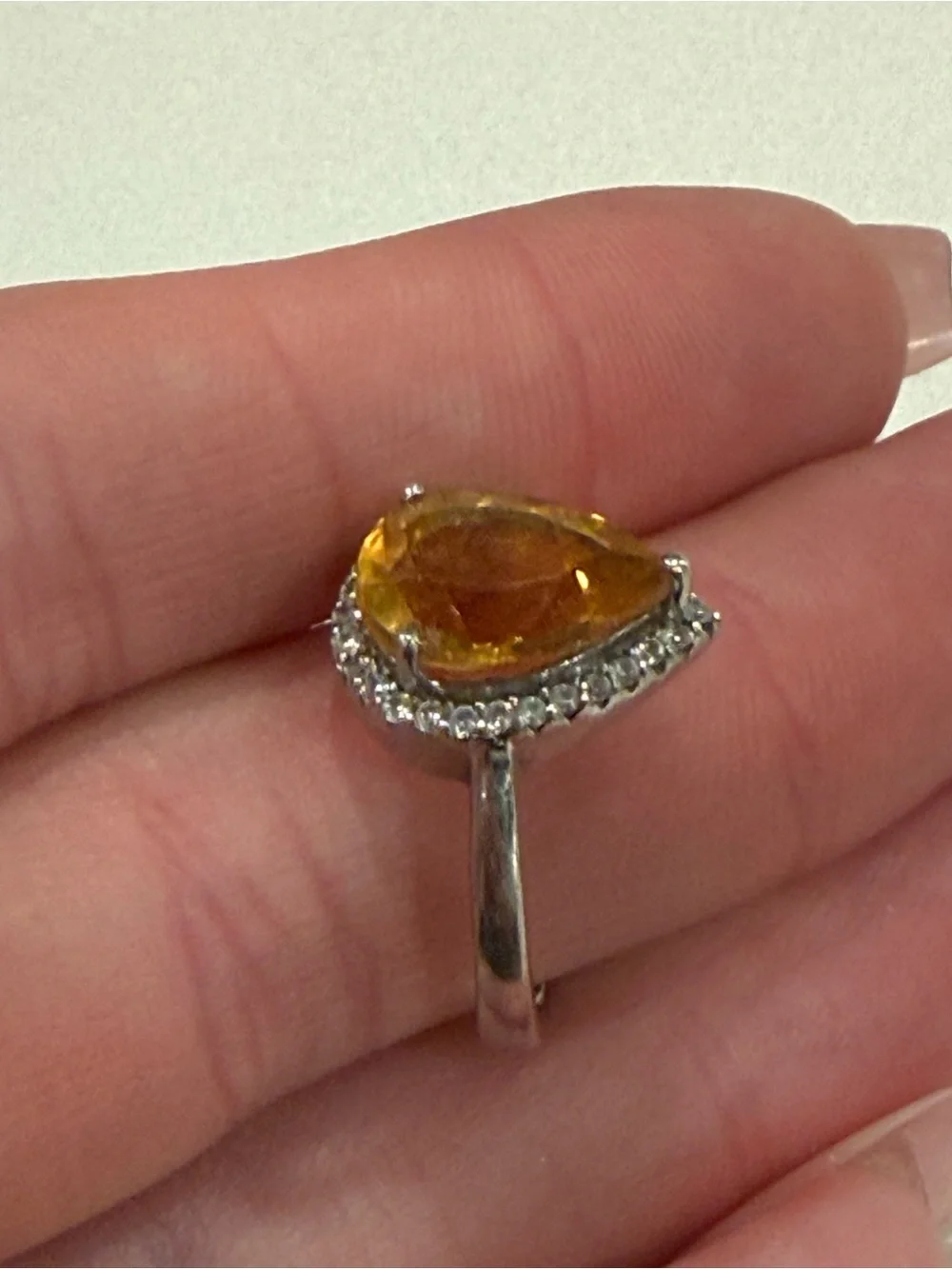 N/A elegant teardrop